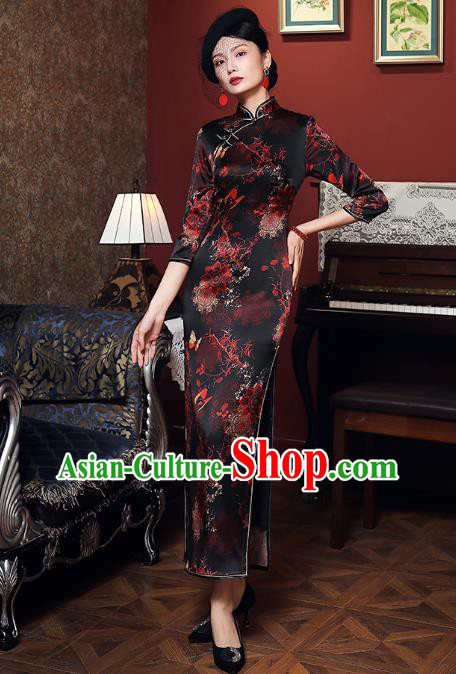 China Traditional Minguo Young Woman Black Silk Qipao Dress Classical Shanghai Cheongsam