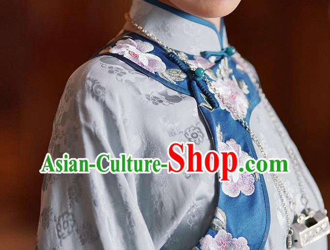 China Traditional Minguo Mandarin Sleeve Qipao Dress Classical Embroidered Blue Silk Cheongsam
