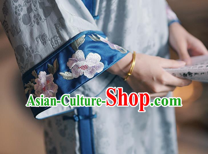 China Traditional Minguo Mandarin Sleeve Qipao Dress Classical Embroidered Blue Silk Cheongsam