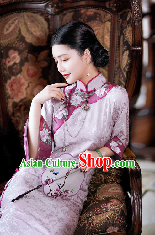 China Classical Embroidered Lilac Silk Cheongsam Traditional Minguo Mandarin Sleeve Qipao Dress