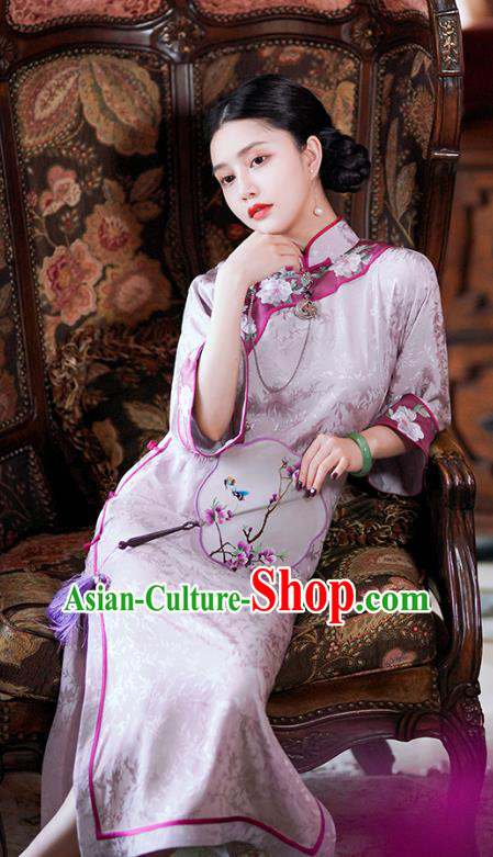 China Classical Embroidered Lilac Silk Cheongsam Traditional Minguo Mandarin Sleeve Qipao Dress