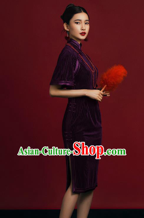 China Classical Young Lady Purple Velvet Cheongsam Traditional Minguo Shanghai Beauty Qipao Dress