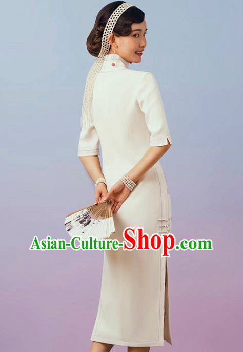 China Classical White Silk Cheongsam Traditional Minguo Shanghai Suzhou Embroidered Qipao Dress