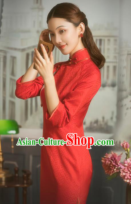 China Classical Wedding Bride Red Silk Cheongsam Traditional Minguo Shanghai Young Lady Qipao Dress