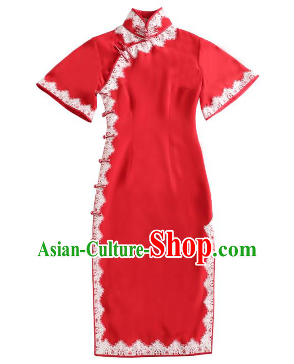 China Traditional Minguo Young Woman Red Qipao Dress Classical Wedding Bride Stand Collar Cheongsam