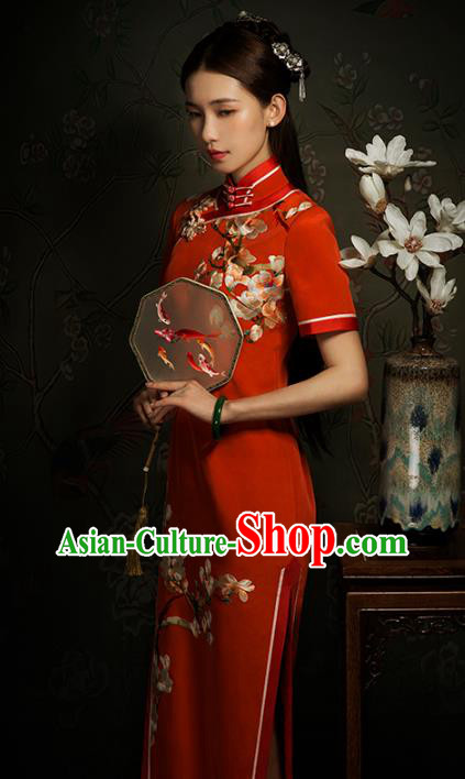 China Classical Cheongsam Traditional Minguo Young Lady Embroidered Mangnolia Red Silk Qipao Dress