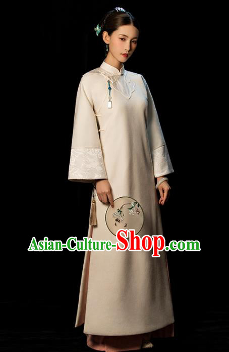 Republic of China Classical White Woolen Cheongsam Traditional Minguo Young Woman Winter Qipao Dress
