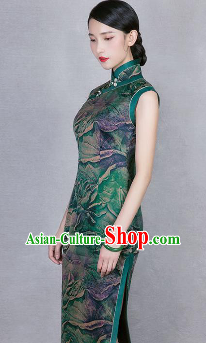 China Classical Green Gambiered Guangdong Gauze Cheongsam Traditional Lotus Pattern Silk Qipao Dress