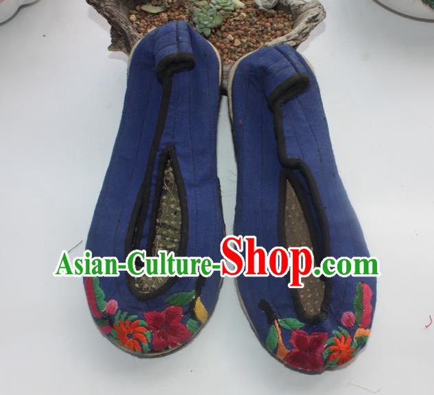 Chinese National Strong Cloth Soles Shoes Handmade Navy Flax Embroidered Shoes Traditional Yi Nationality Yunnan Ethnic Woman Shoes