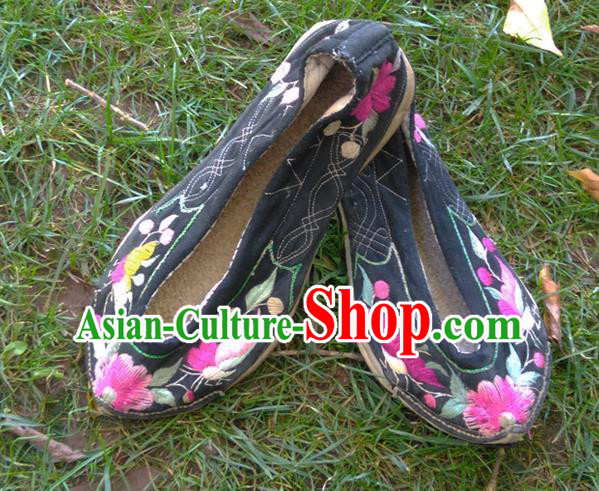 Chinese Yunnan Ethnic Embroidered Shoes National Black Cloth Shoes Traditional Folk Dance Shoes