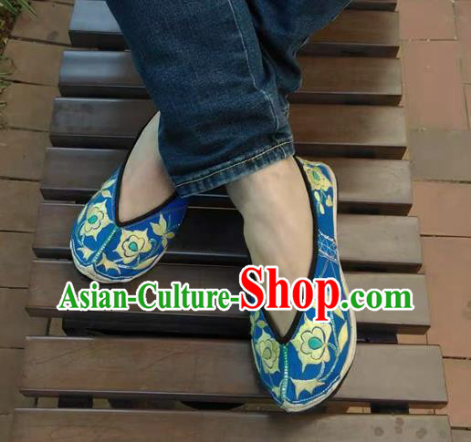 Chinese National Blue Cloth Shoes Traditional Dance Shoes Yunnan Ethnic Embroidered Shoes