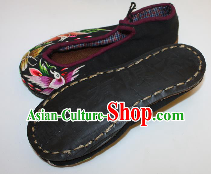 Chinese Folk Dance Black Satin Shoes Traditional Embroidered Shoes Handmade Bai Nationality Woman Shoes