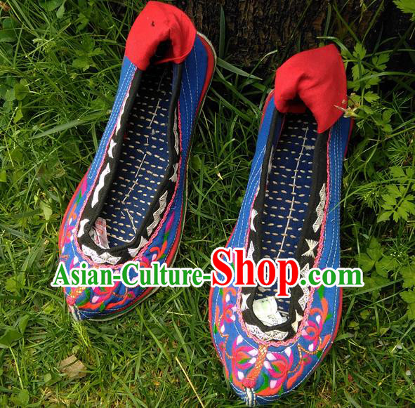 Chinese Yi Nationality Dance Shoes Handmade Yunnan Ethnic Blue Cloth Shoes Traditional Embroidered Shoes
