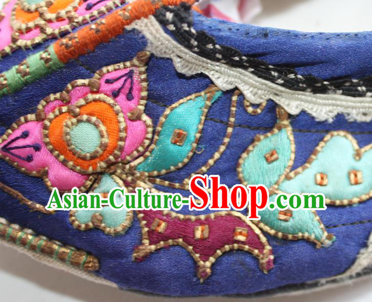 Chinese Handmade Shui Nationality Bride Shoes Yunnan Ethnic Blue Cloth Shoes Traditional Embroidered Shoes