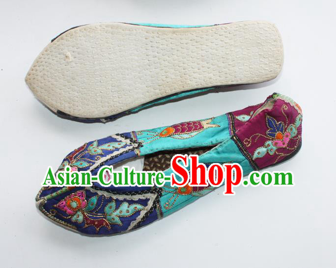Chinese Handmade Shui Nationality Bride Shoes Yunnan Ethnic Blue Cloth Shoes Traditional Embroidered Shoes