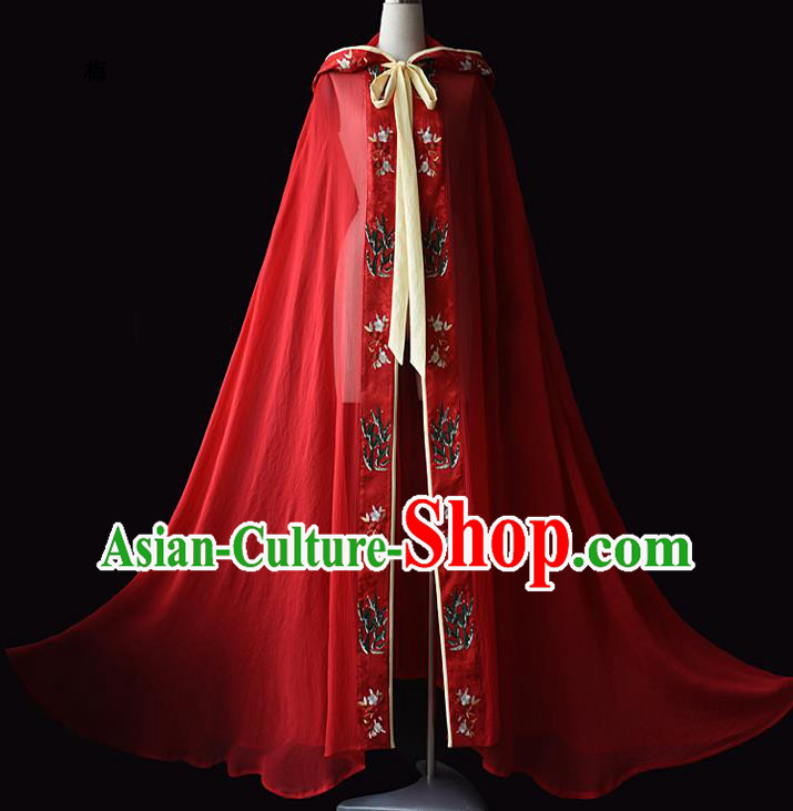 China Ancient Princess Red Embroidered Cape Traditional Hanfu Cloak Ming Dynasty Noble Lady Clothing