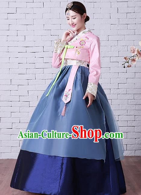 Asian Traditional Bride Fashion Garments Korea Wedding Clothing Classical Embroidered Pink Blouse and Navy Dress Korean Court Hanbok
