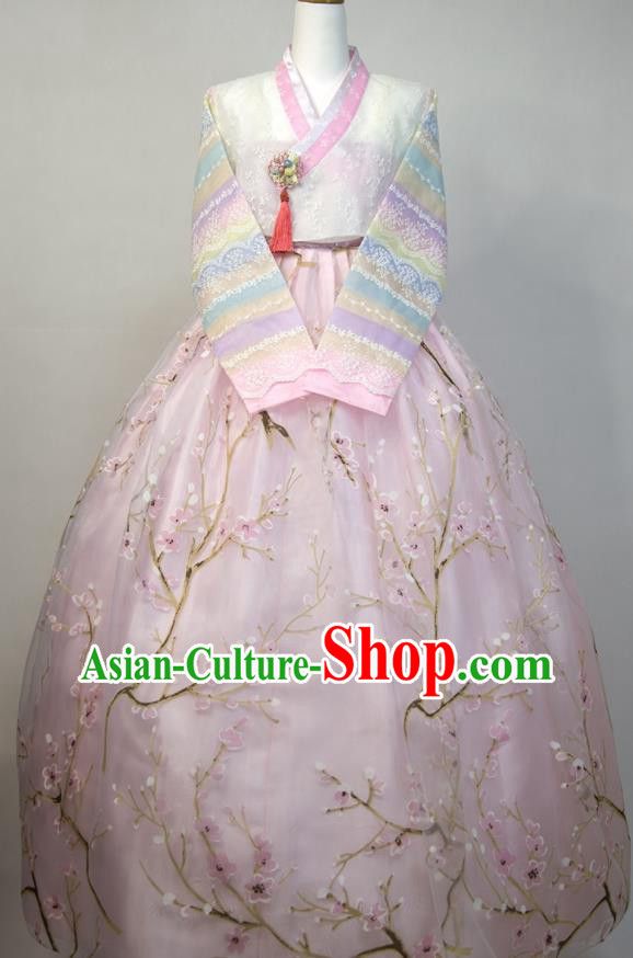 Korea Traditional Bride Clothing Classical Wedding Fashion Costumes Korean Young Lady Hanbok Blouse and Embroidered Pink Dress