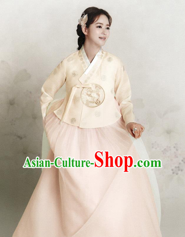 Korean Bride Embroidered Beige Blouse and Dress Traditional Court Hanbok Costume Wedding Garments Classical Fashion Clothing