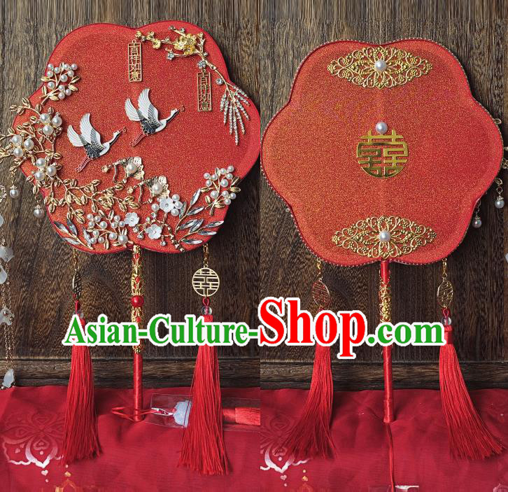 China Handmade Red Silk Fan Traditional Wedding Fan Bride Palace Fan Classical Dance Fan