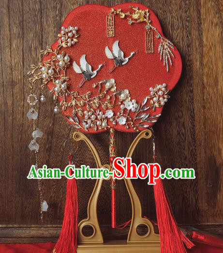 China Handmade Red Silk Fan Traditional Wedding Fan Bride Palace Fan Classical Dance Fan