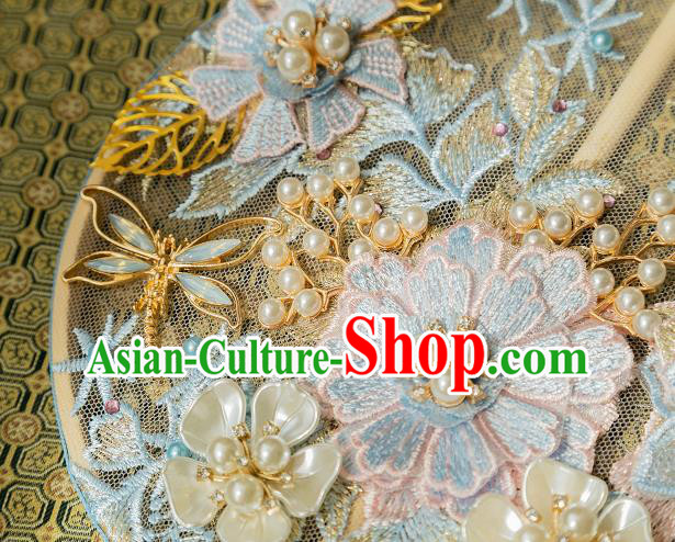 China Traditional Wedding Pearls Fan Bride Palace Fan Classical Embroidered Fan Handmade Silk Fan