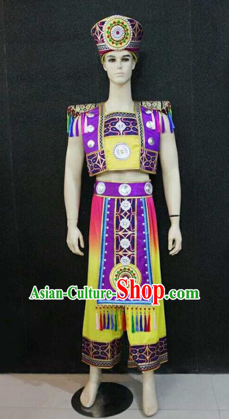 China Traditional Zhuang Nationality Wedding Outfits Clothing Guangxi Ethnic Bridegroom Garment Costumes and Hat