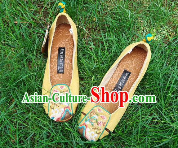 China Embroidered Yellow Canvas Shoes Handmade Old Beijing Cloth Shoes National Folk Dance Shoes