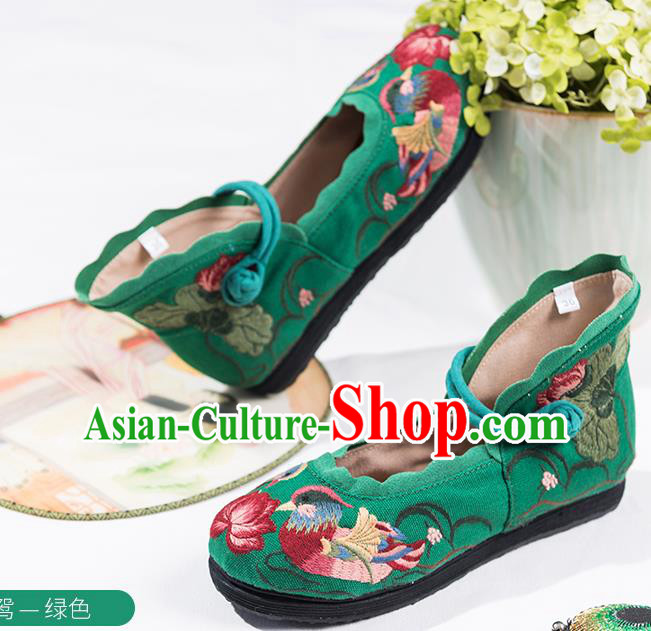 China Folk Dance Green Canvas Shoes National Female Shoes Embroidered Mandarin Duck Lotus Shoes Handmade Old Beijing Cloth Shoes