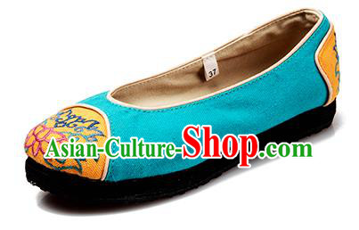 China National Blue Flax Shoes Embroidered Shoes Handmade Woman Cloth Shoes Folk Dance Shoes