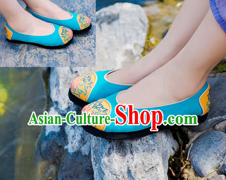 China National Blue Flax Shoes Embroidered Shoes Handmade Woman Cloth Shoes Folk Dance Shoes