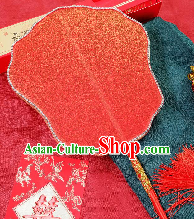China Handmade Red Silk Fan Traditional Wedding Fan Bride Palace Fan Classical Dance Fan