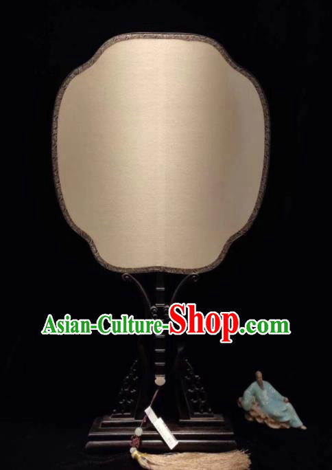 China Traditional Suzhou Fan Vintage Dance Fan Handmade White Silk Palace Fan Ancient Court Fan