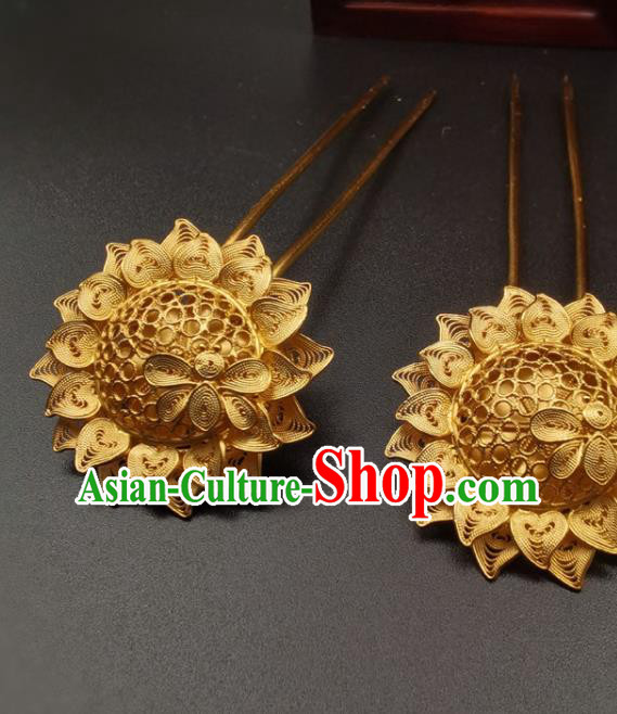 Chinese Carving Silver Sunflower Hairpin Classical Gilding Hair Stick Handmade Cheongsam Headpiece Traditional Hanfu Hair Accessories