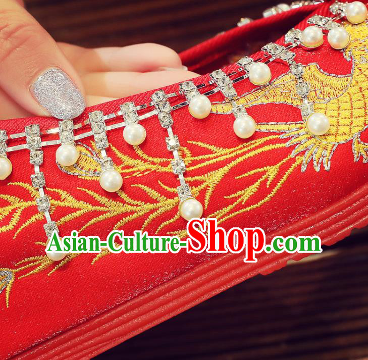 China Xiuhe Red Satin Shoes Classical Wedding Shoes Embroidered Pearls Shoes Handmade Bride Shoes