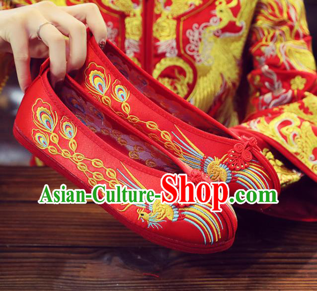 China Handmade Bride Shoes Xiuhe Red Satin Shoes Classical Wedding Shoes Embroidered Phoenix Shoes