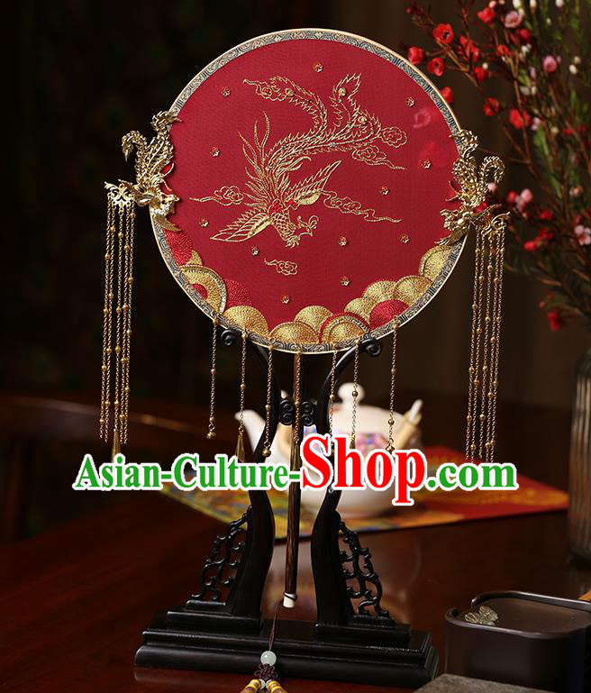 China Traditional Hanfu Golden Phoenix Tassel Circular Fans Wedding Bride Embroidered Fan Handmade Red Silk Palace Fan