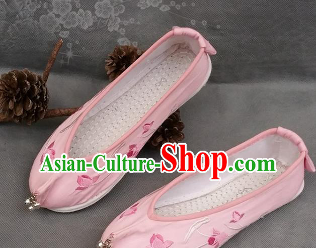 Handmade China National Woman Pink Satin Shoes Yunnan Ethnic Embroidered Shoes Folk Dance Shoes