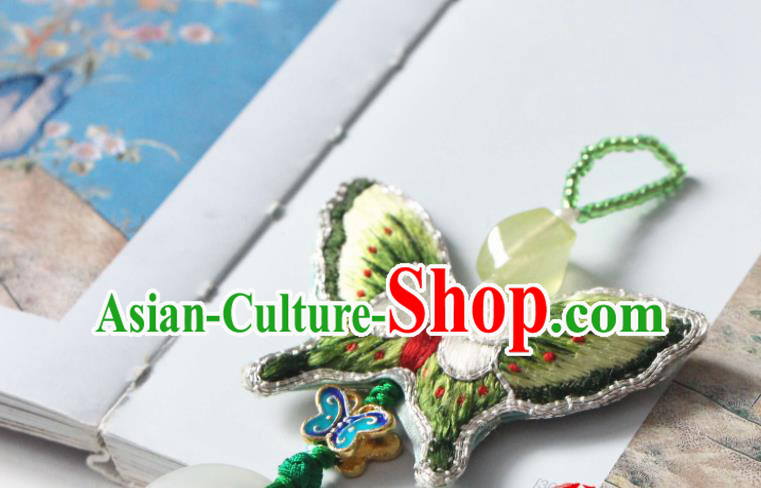 Handmade China Suzhou Embroidered Green Butterfly Belt Pendant Classical Hanfu Tassel Brooch Accessories