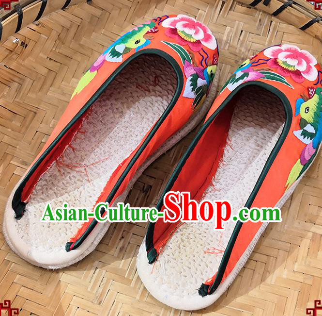 Handmade China Embroidered Red Satin Shoes National Woman Cloth Shoes Yunnan Ethnic Shoes