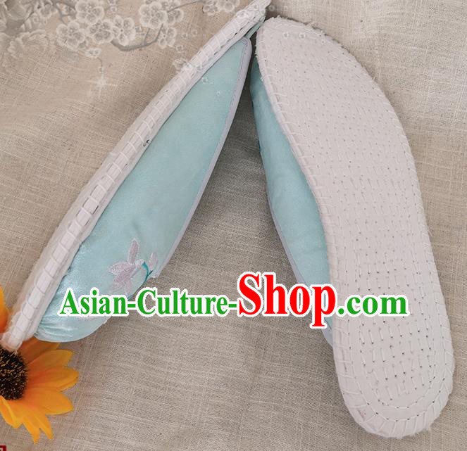 Chinese National Strong Cloth Shoes Handmade Embroidery Light Green Satin Shoes Woman Slippers