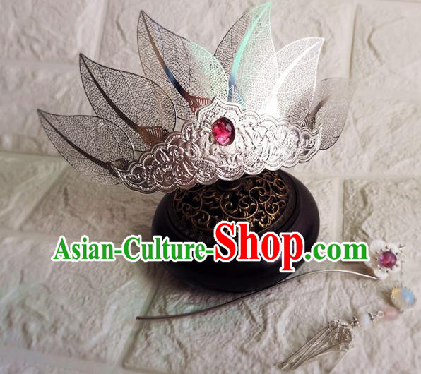 Chinese Tang Dynasty Prince Hair Accessories Traditional Ancient Swordsman Argent Lotus Hairdo Crown and Hairpin