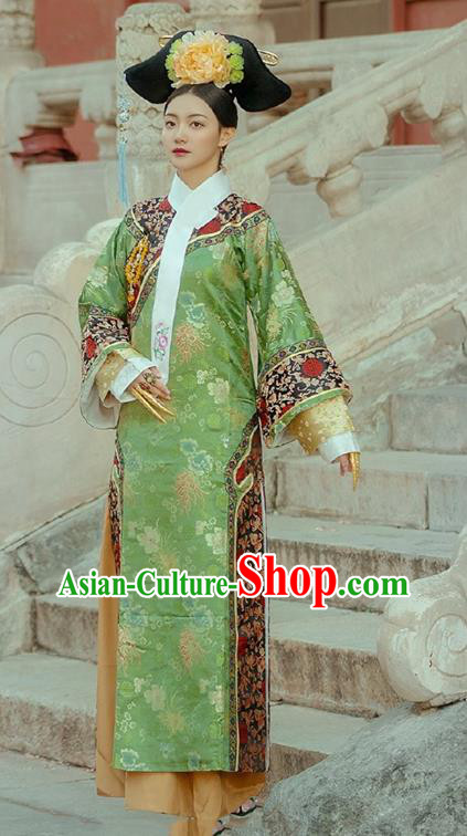 China Traditional Qing Dynasty Manchu Woman Historical Garment Costume Ancient Imperial Consort Green Dress Clothing