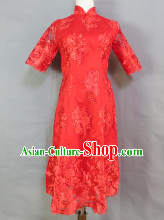 China Wedding Garment Costumes Classical Red Short Cheongsam Traditional Qipao Dress Bride Toasting Clothing