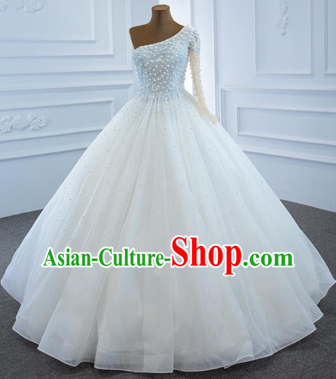 Custom Catwalks Princess Costume Marriage Bride Clothing Vintage Embroidery Pearls Wedding Dress Luxury Formal Garment Compere White Full Dress