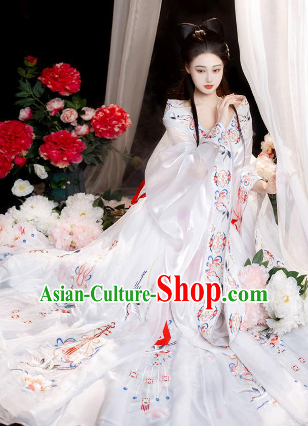 China Ancient Historical Garment Costumes Northern and Southern Dynasties Royal Princess White Hanfu Dress Clothing