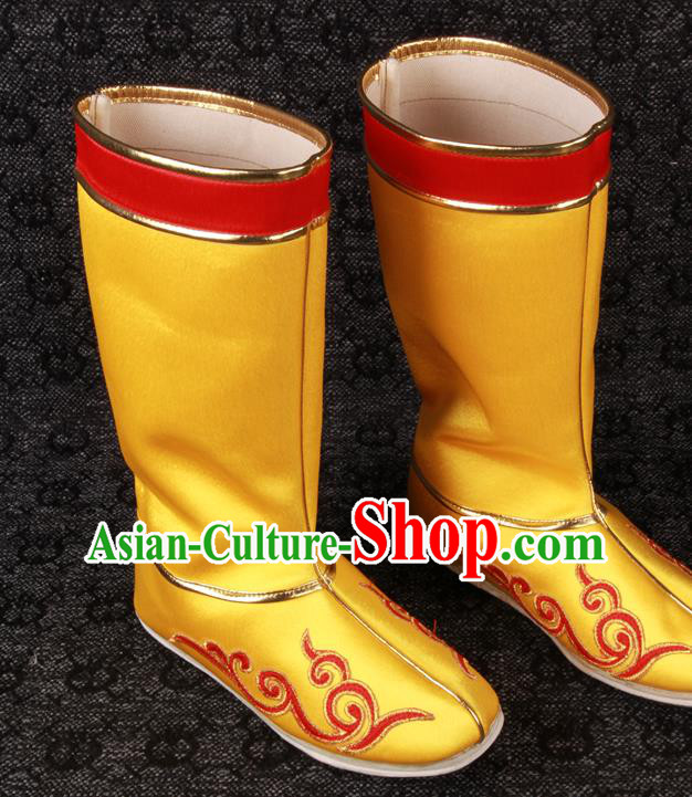 Chinese Traditional Emperor Hanfu Boots Ming Dynasty Monarch Yellow Satin Shoes Ancient Lord Embroidered Shoes for Men