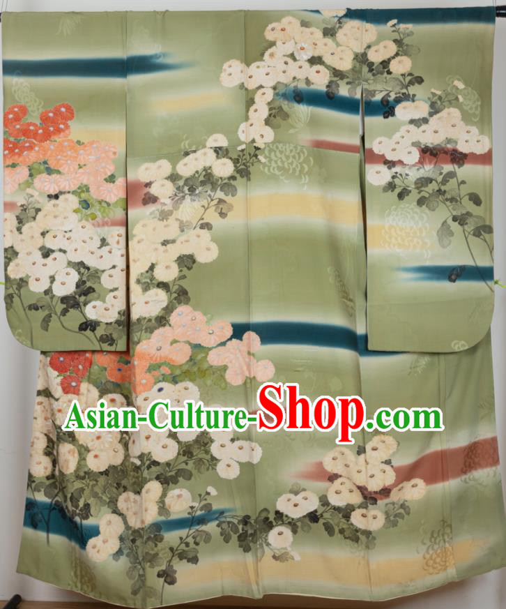 Japan Traditional Painting Green Yukata Dress Classical Chrysanthemum Pattern Furisode Kimono Clothing Elderly Woman Garment Costume
