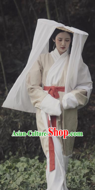 China Ancient Young Beauty Garment Costume Traditional Hanfu Curving Front Robe Han Dynasty Civilian Lady Historical Clothing