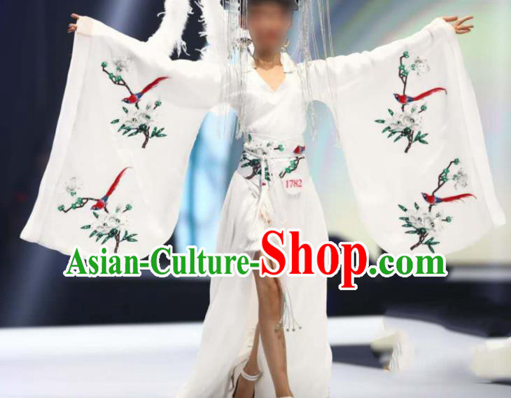 Chinese Children Model Attire Stage Performance Fashion Clothing Girl Catwalk Show White Dress Empress Garment Costume